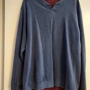 Men's Tommy Bahama Pullover Sweatshirt. Measures XL Very Nice Condition